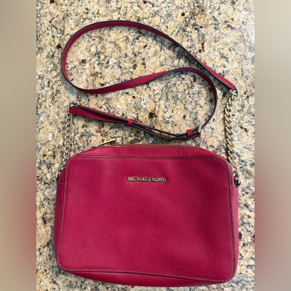 ❌Sold ❌Michael Kors Red Saffiano Leather Crossbody